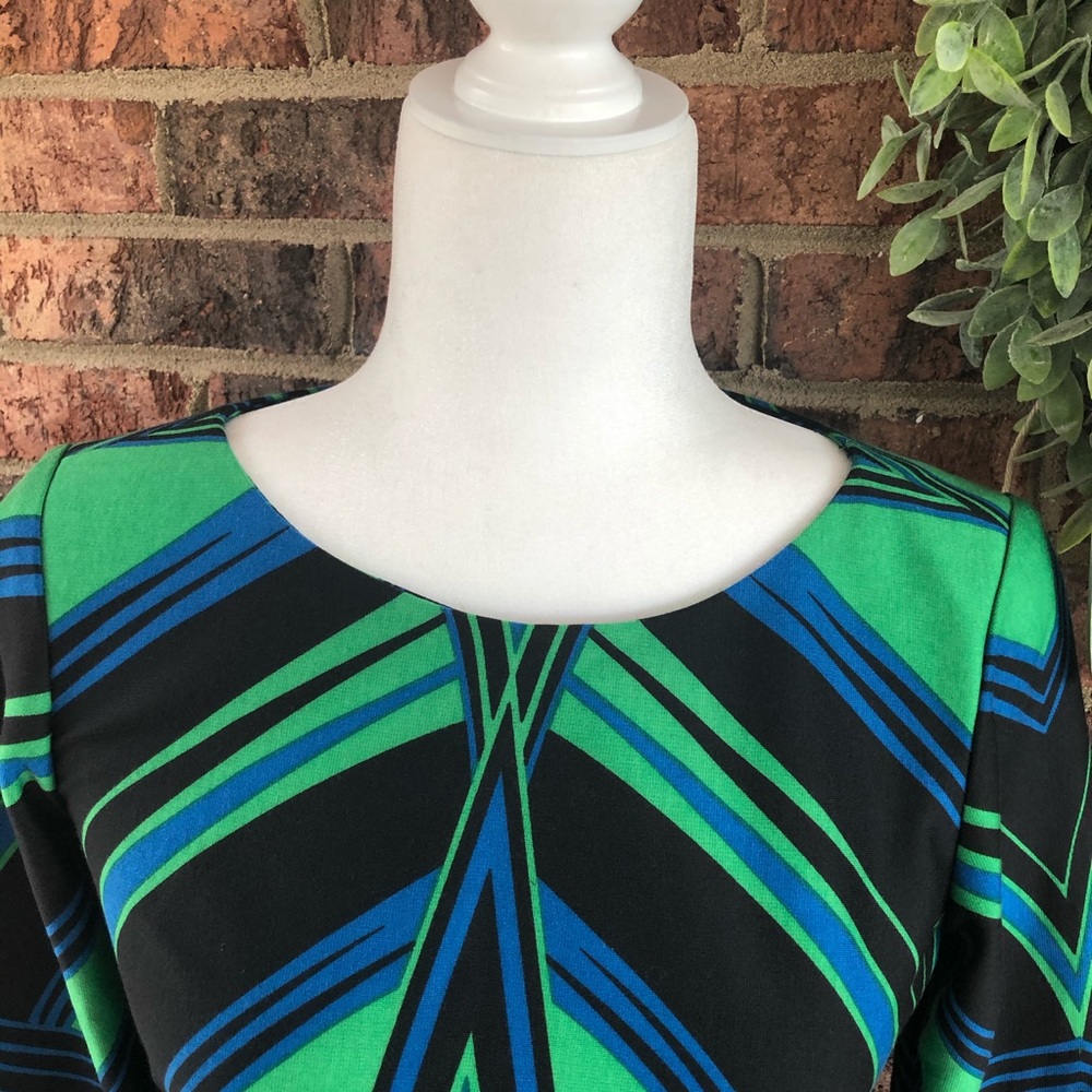 { J. TAYLOR } Green & Blue Patterned Dress - Picture 5 of 8